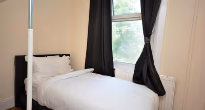 4 Bedroom House Close to Forest Gate Station