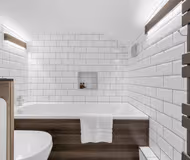 Elegant Hyde Park Flat with King Bed & Patio