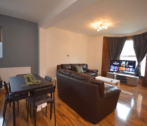 4 Bedroom Apartment London