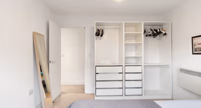 Canal-View London 2BR Flat Near Victoria Park