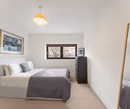 Canal-View London 2BR Flat Near Victoria Park