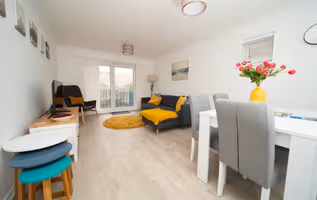 2BR Brighton Marina Apt | Balcony, Beach & Parking