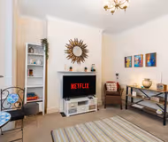 Charming Brighton 1BR Flat w/ Garden Near Beach