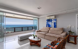 Ocean-view Apartment