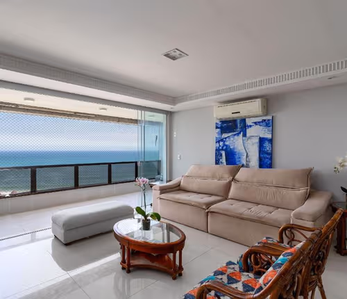 Ocean-view Apartment
