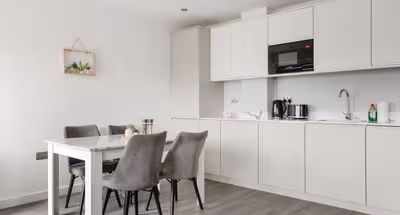 Elitok Court, Rushden Gardens