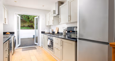32 Cotswold Road North