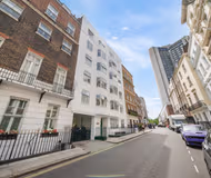 Mayfair Penthouse With Roof Terrace