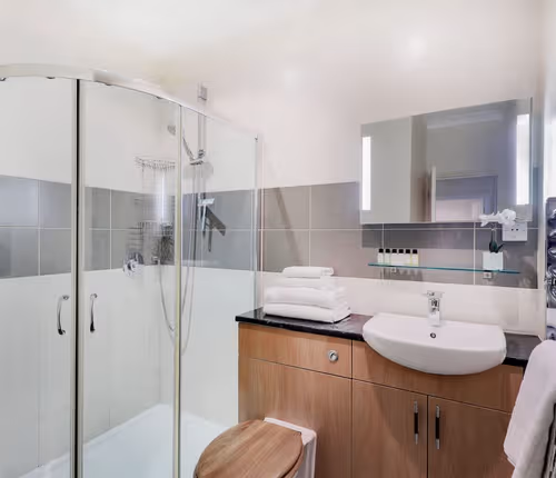Upper Grosvenor Road 5BR