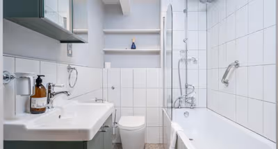 Bright, Central London 4 Bedroom Apt