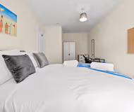 Meadows 5 Bed Cosy & Comfy,