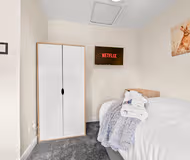Meadows 5 Bed Cosy & Comfy,