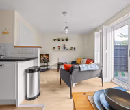 Meadows 5 Bed Cosy & Comfy,