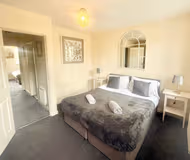 Modern 3 Bedroom/3 Bathroom Home in Ashford