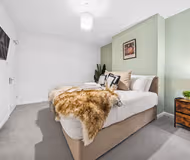Redhill Drive Retreat|Near Eastville Park