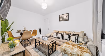 Redhill Drive Retreat|Near Eastville Park
