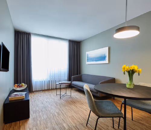 Rue Adolphe Fischer Serviced Apartments, Gare