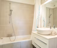 Bret Serviced apartment