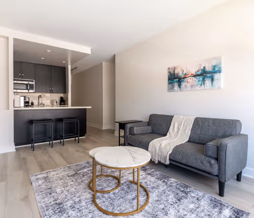 The Pinnacle at Nob Hill Apartment