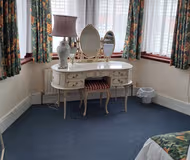 Spacious 5-Bedroom House Near Elizabeth Line – London -Ilford