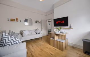 Richmond Flat 4 2BR