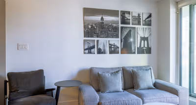 Richards St Apartment