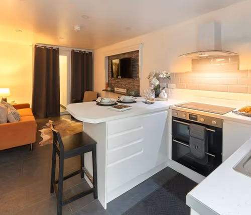 Salisbury Rd 1BR