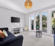 4BR Spacious Home in Newport