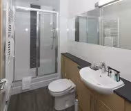 Beneficial House 2BR F2