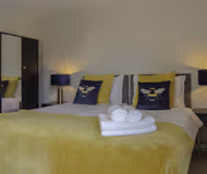 Contractor Stay Hatfield | Free Parking | Sleeps 4