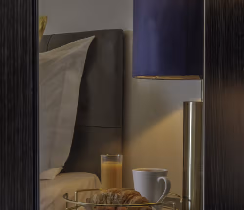 Contractor Stay Hatfield | Free Parking | Sleeps 4