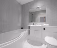 Thames Edge Apartment near LHR Airport - Staines