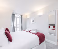 Thames Edge Apartment near LHR Airport - Staines