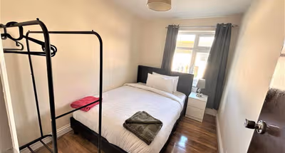 Spacious 5 bedroom House In Dagenham