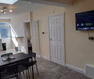 Spacious 5 bedroom House In Dagenham