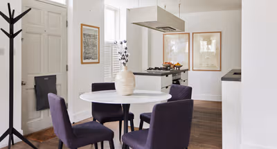 The Ravenscourt Park Escape - Bright 2 Bdr Flat