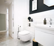 Bournemouth beach apartment-Sleeps6/ Private Garden