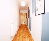 Stylish Flat 5 mins from Beach! Sleeps 6- Free Gym