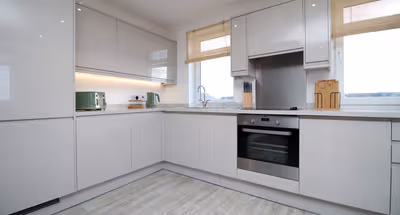 Stylish modern retreat overlooking Poole Quay