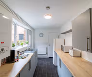 Alice Street Retreat - 1BR Sleeps 4 Street Parking