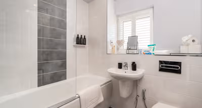 Stunning 4BR Home | Woodford Green | Driveway