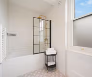 Holland Park & Notting Hill Apt | Central Line