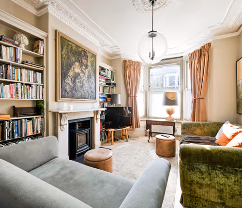 Bright 3 Bedroom Home in Shepherd’s Bush