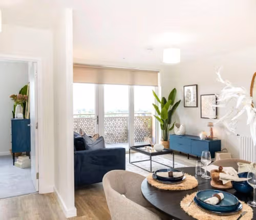 Modern 2 Bed Nr Heathrow | Parking