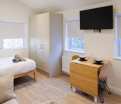 University Street Apt 3, 1BR