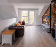 University Street Apt 5 1BR