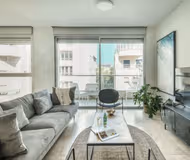 Three Bedroom Apartment in Gordon Street