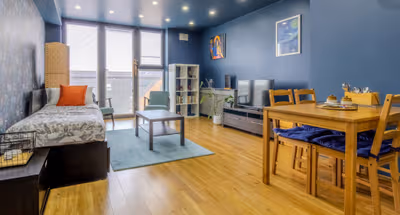 Central & Bright Home | City Centre | Free Parking