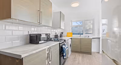 Charlbury Crescent 4BR