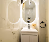 Quiet luxury in city center - 2-bedroom apartment